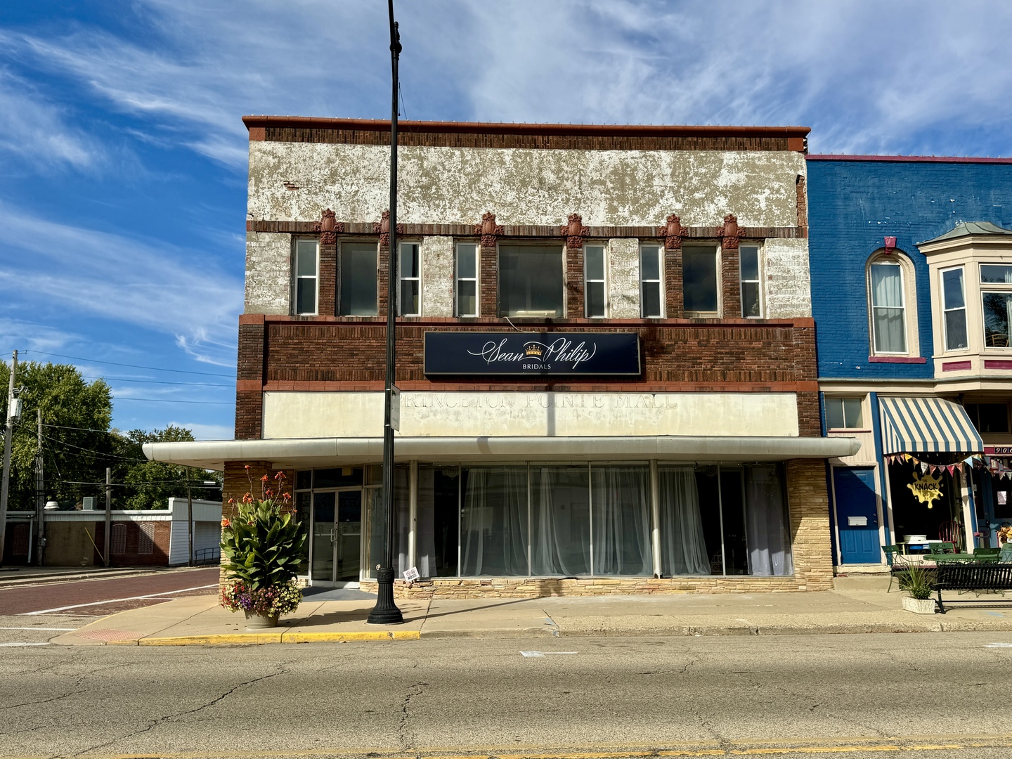 902 N Main Street