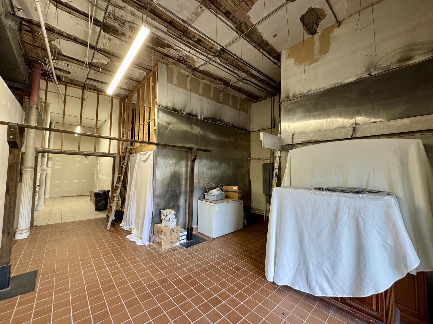 902 N Main Street Property Photo 25