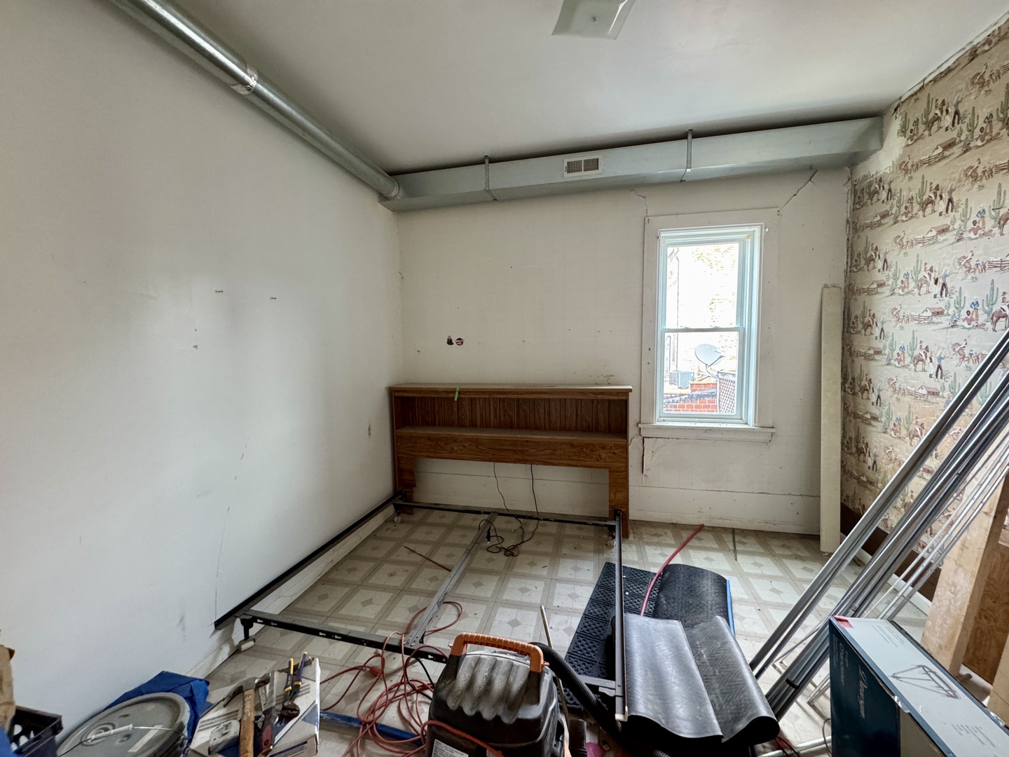 902 N Main Street Property Photo 28