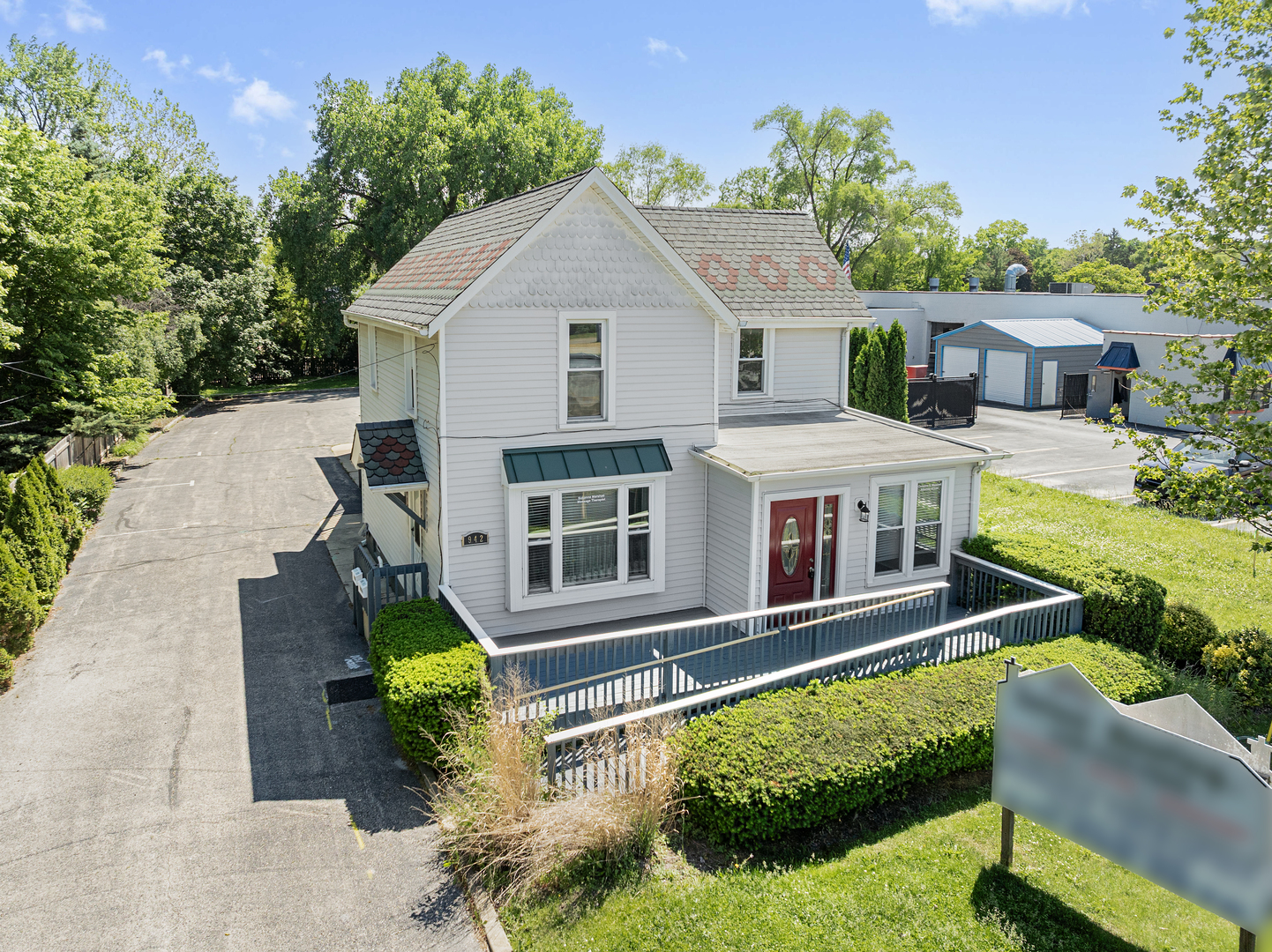 942 E State Street Property Photo 2