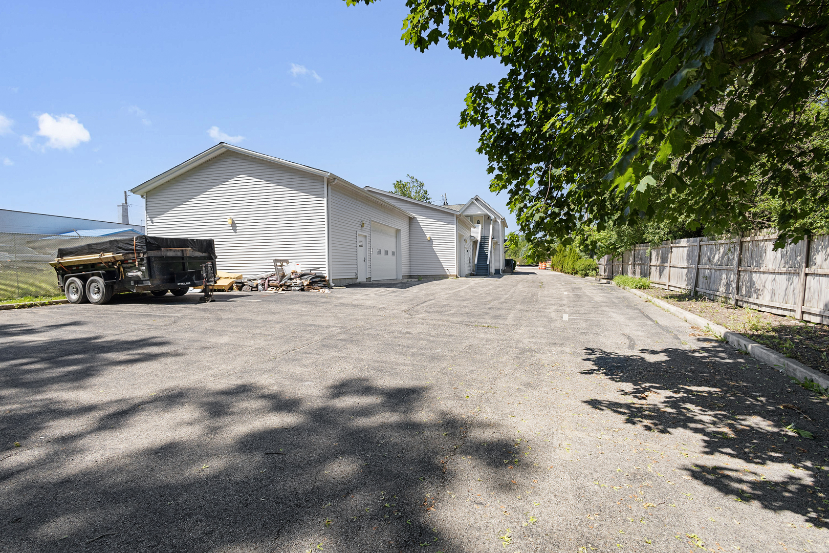 942 E State Street Property Photo 45