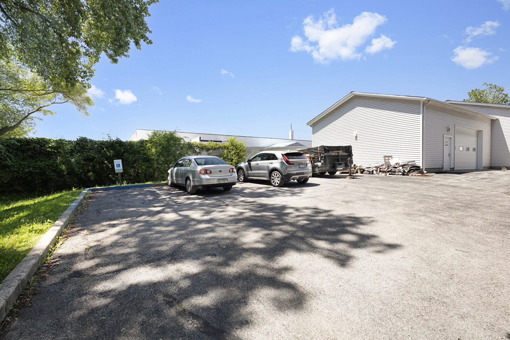 942 E State Street Property Photo 47