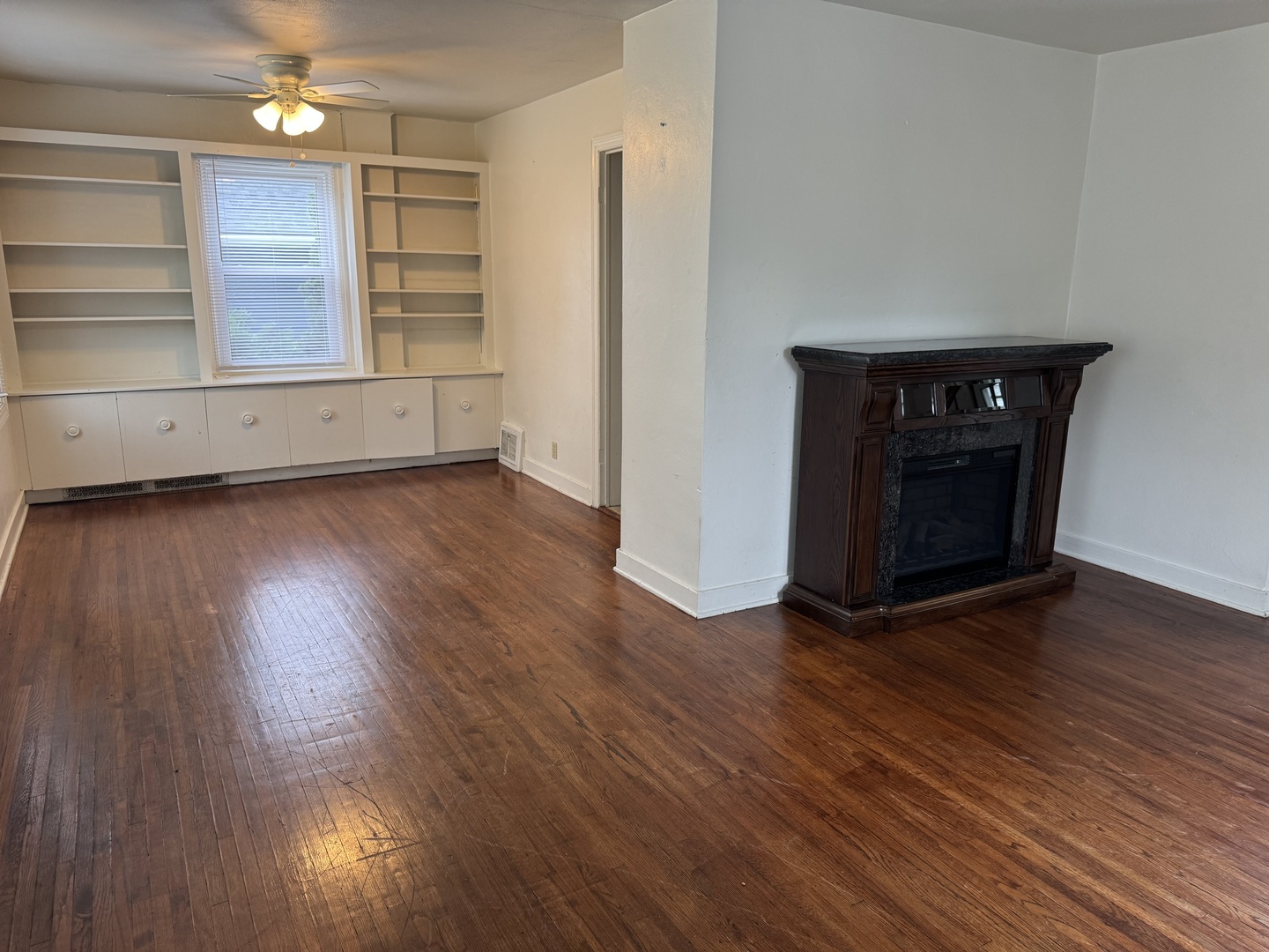 465 Slade Avenue Property Photo 3