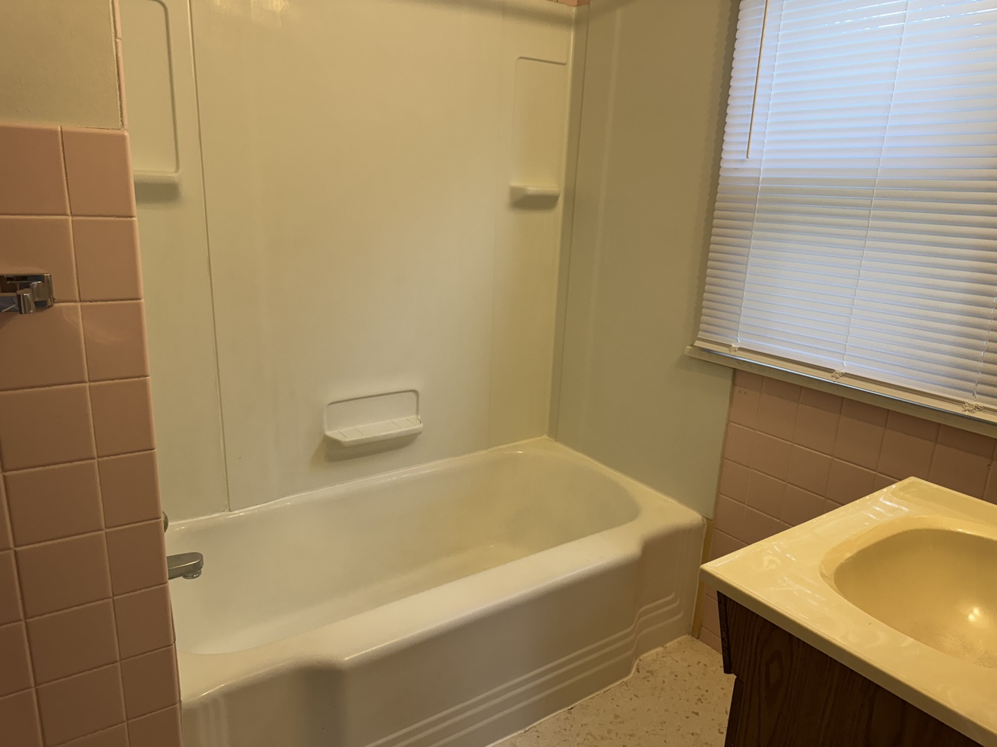 465 Slade Avenue Property Photo 8