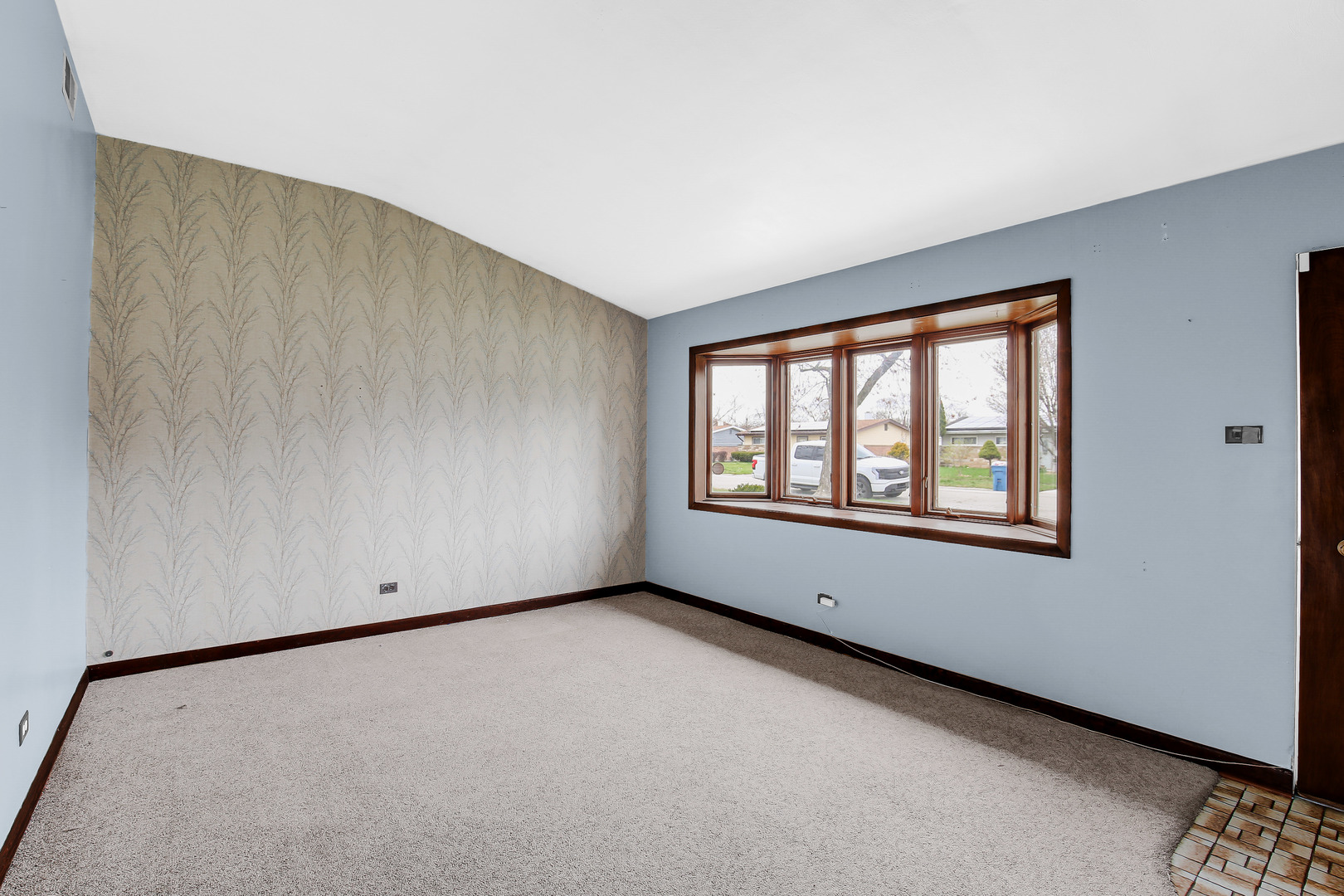 1494 Stanley Boulevard Property Photo 10