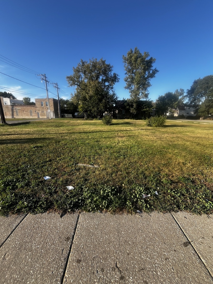 6844 S May Street Property Photo 1