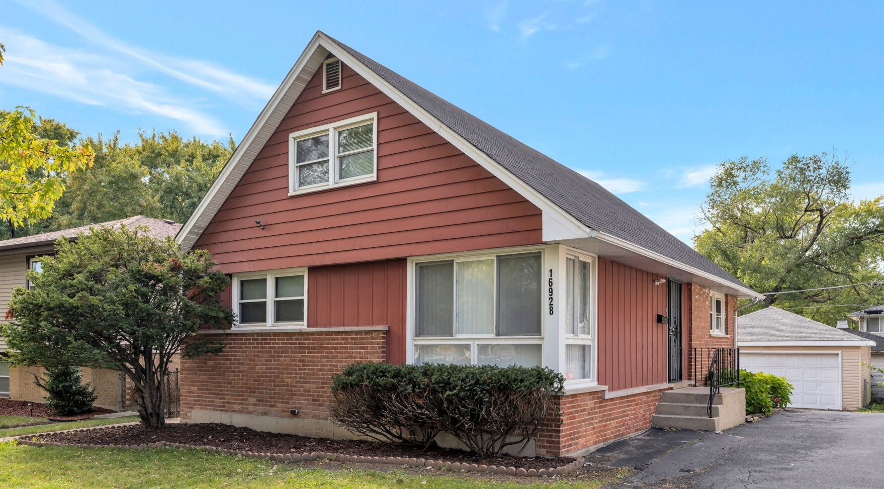 16928 Old Elm Drive Property Photo 1