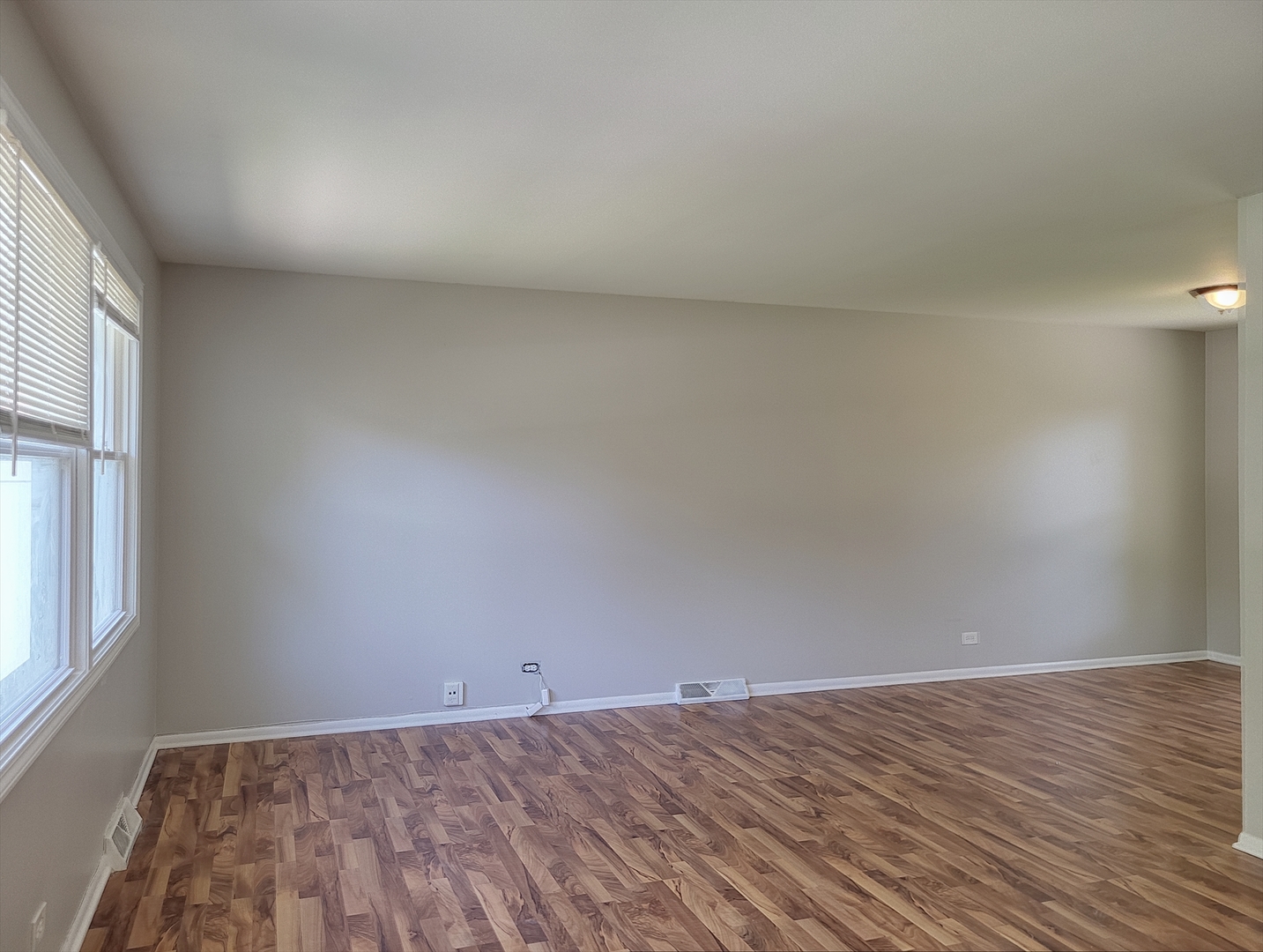 17113 Elm Drive Property Photo 3