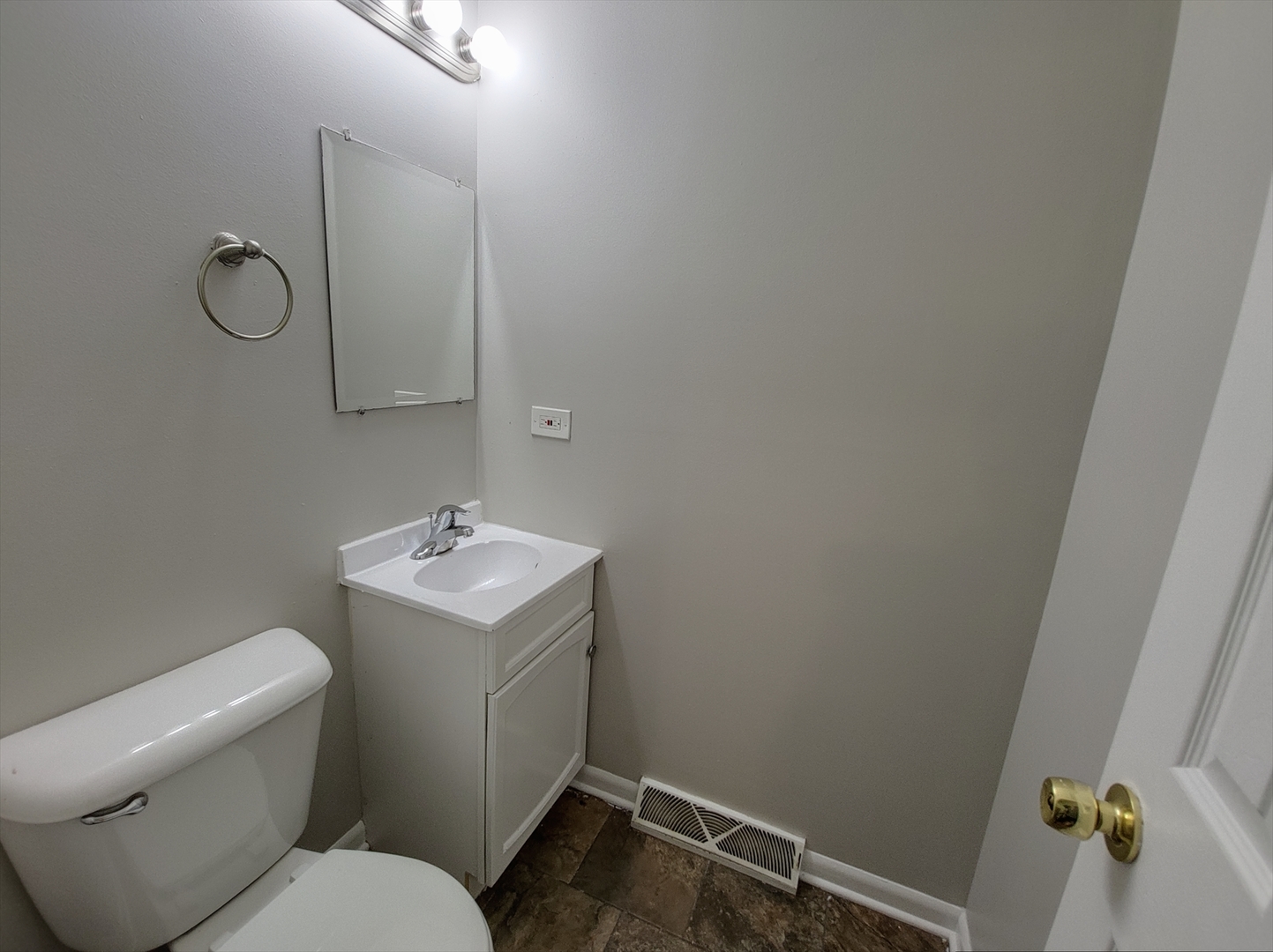 17113 Elm Drive Property Photo 10