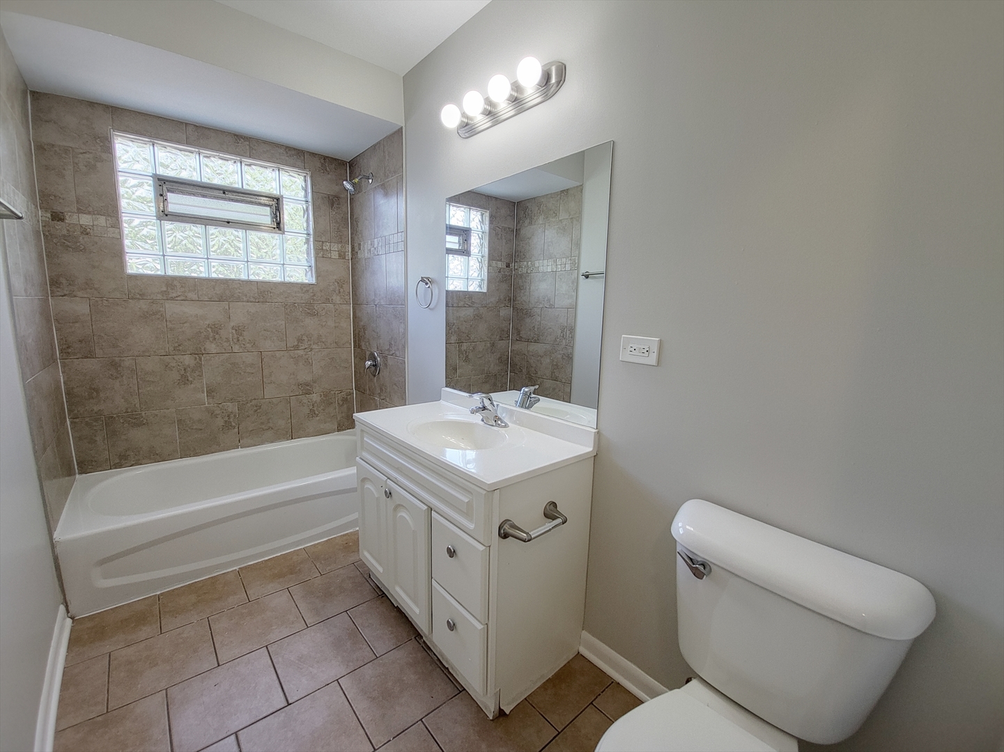 17113 Elm Drive Property Photo 13