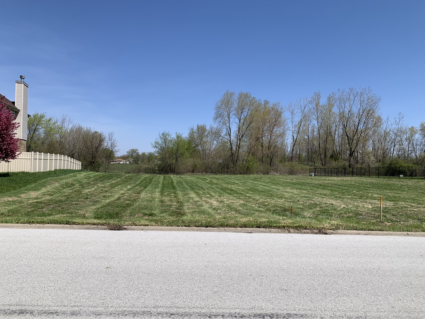 2112 Nichols Drive Property Photo 1