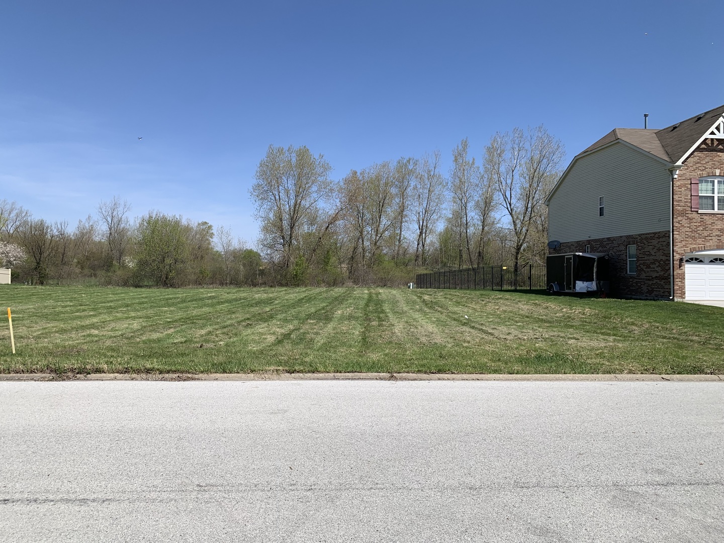 2124 Nichols Drive Property Photo 1