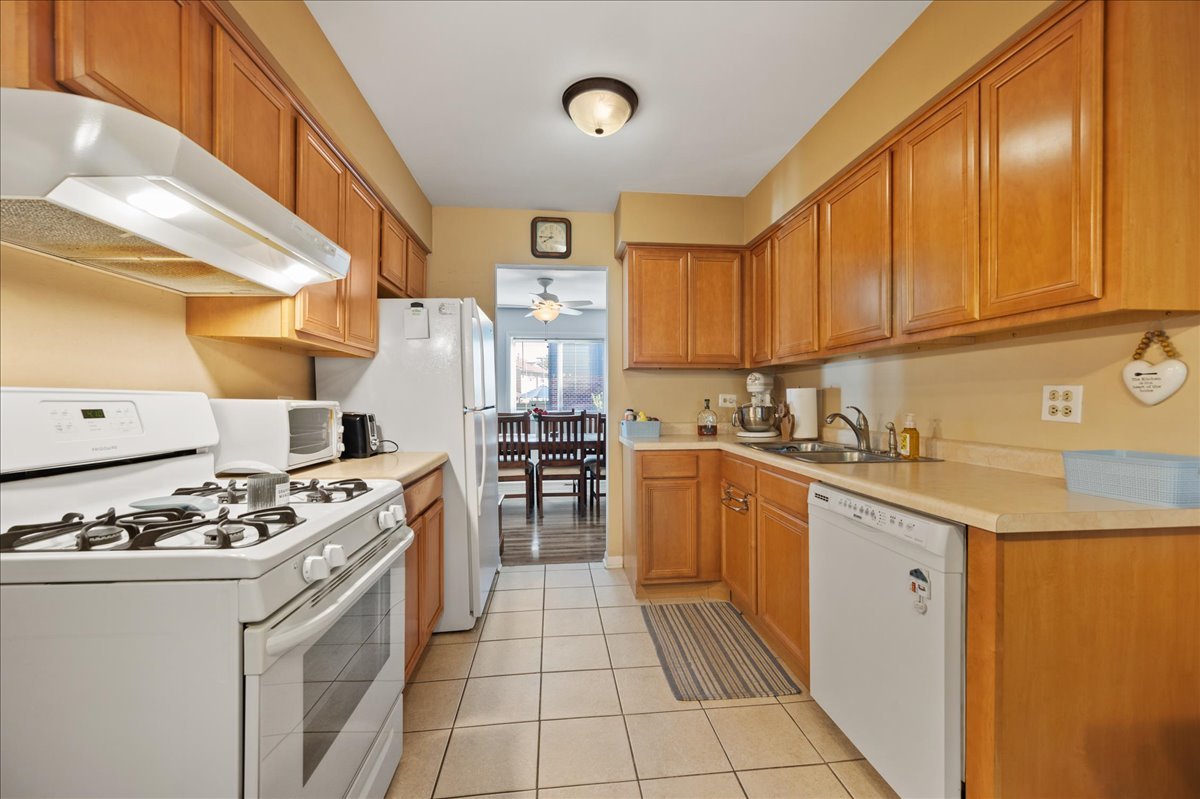 1244 Loughborough Court Property Photo 4