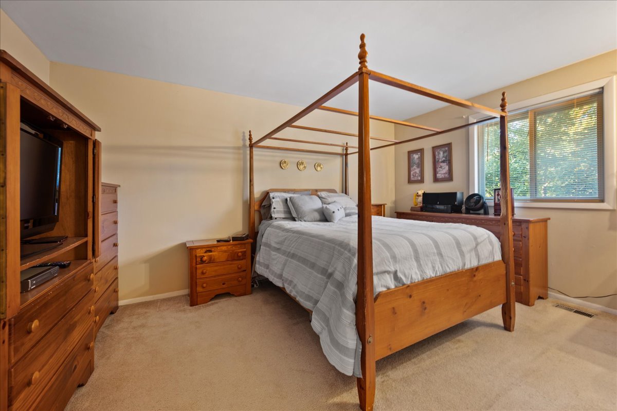 1244 Loughborough Court Property Photo 10