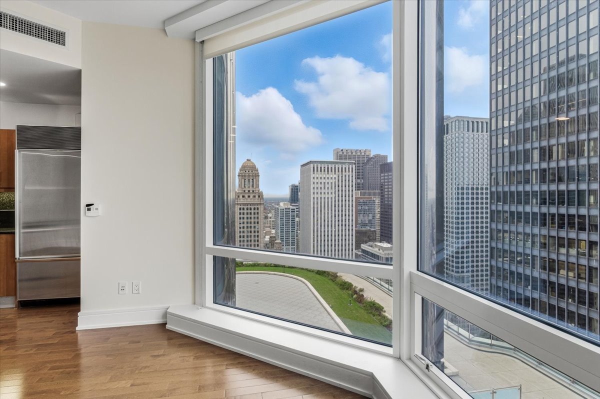 401 N Wabash Avenue 31g Property Photo 7