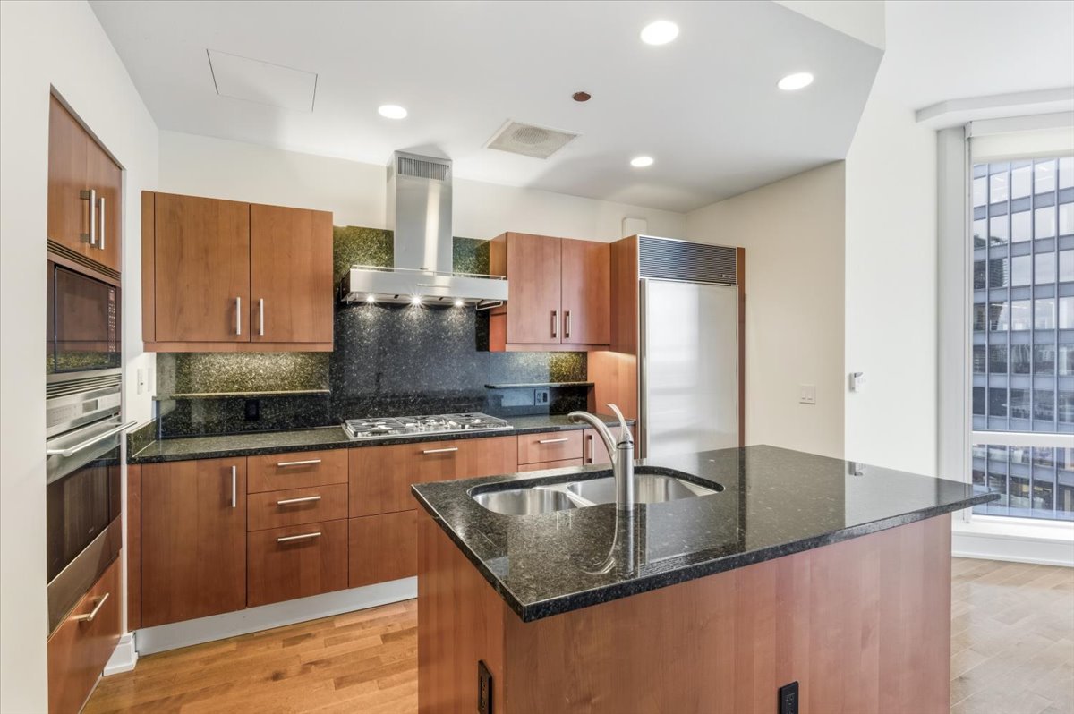 401 N Wabash Avenue 31g Property Photo 14