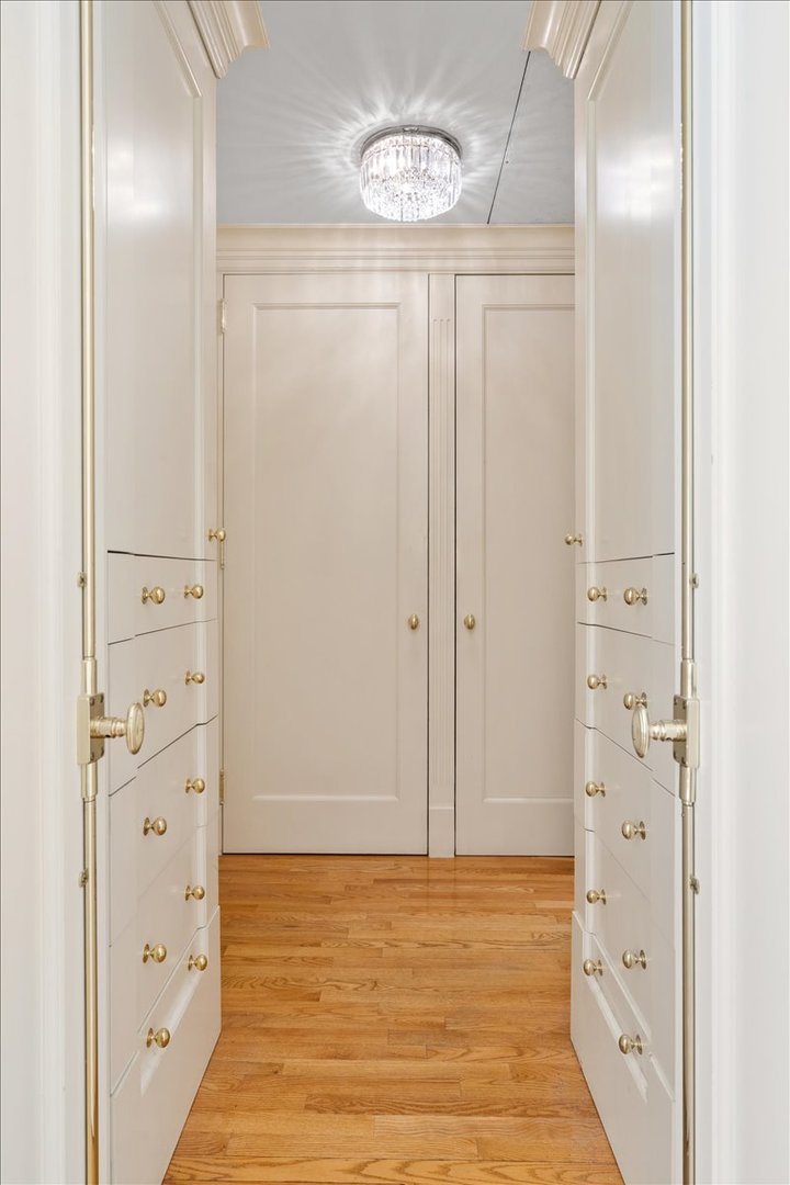 12485530 Property Photo 17