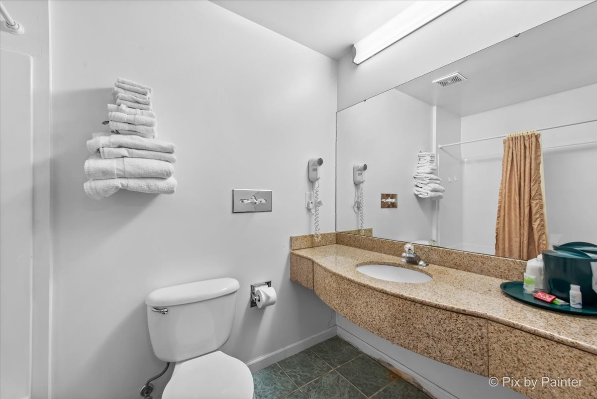 12486445 Property Photo 9