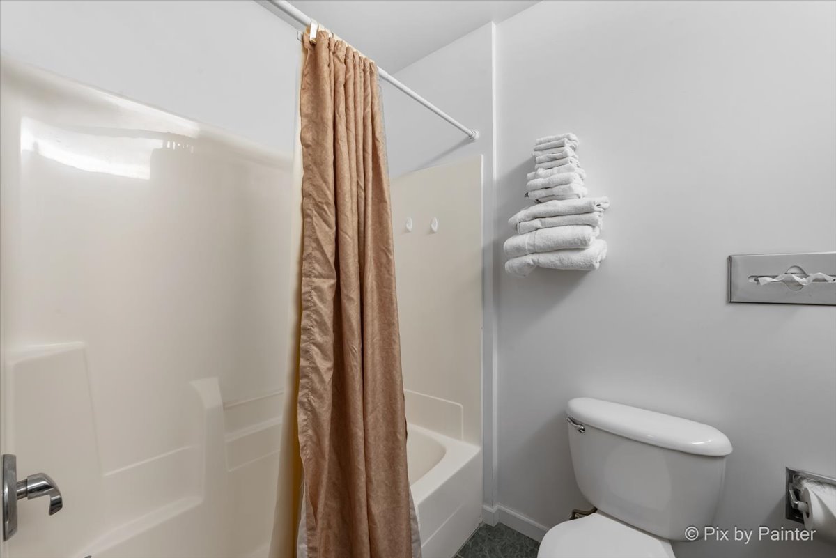 12486445 Property Photo 10