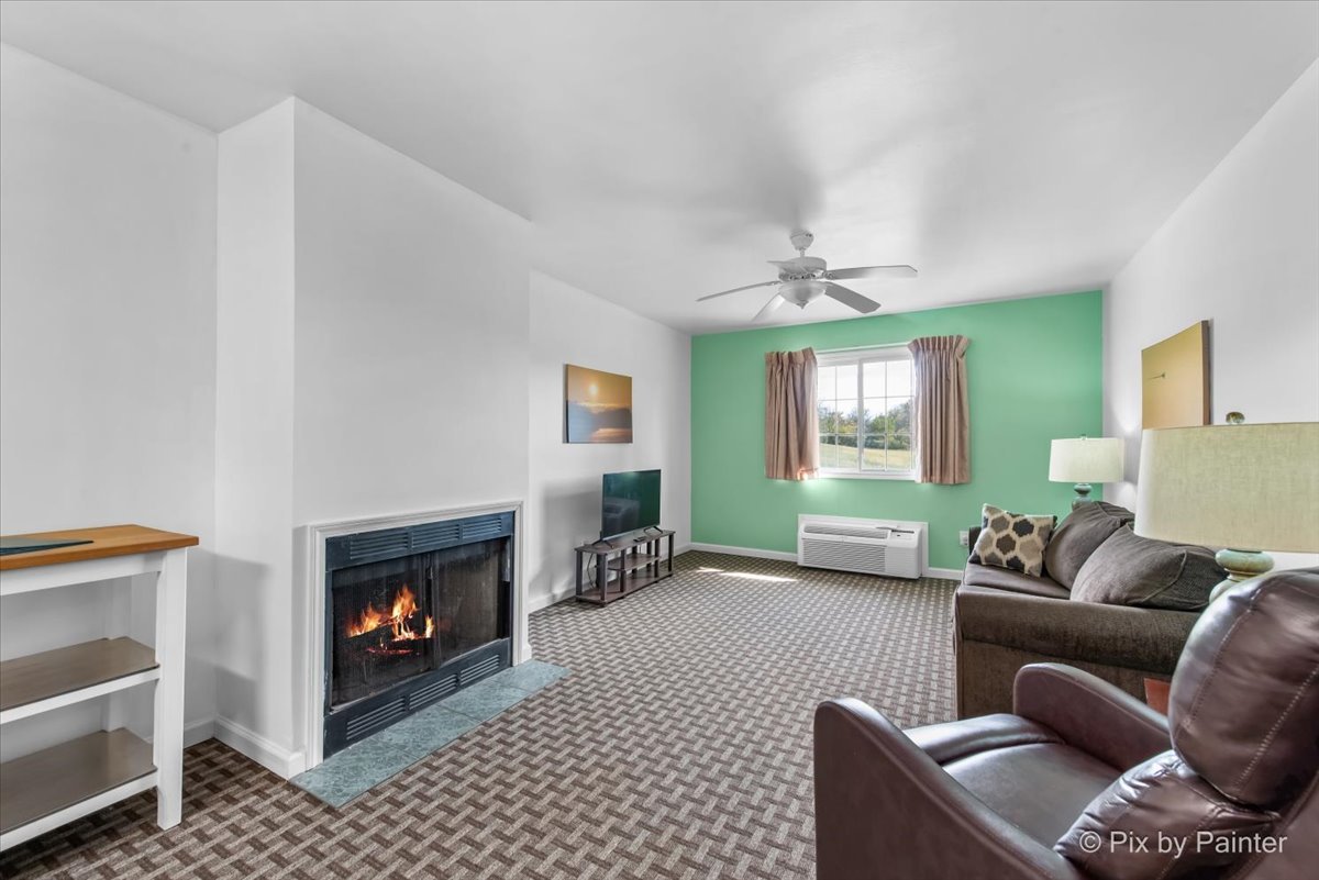 12486445 Property Photo 11