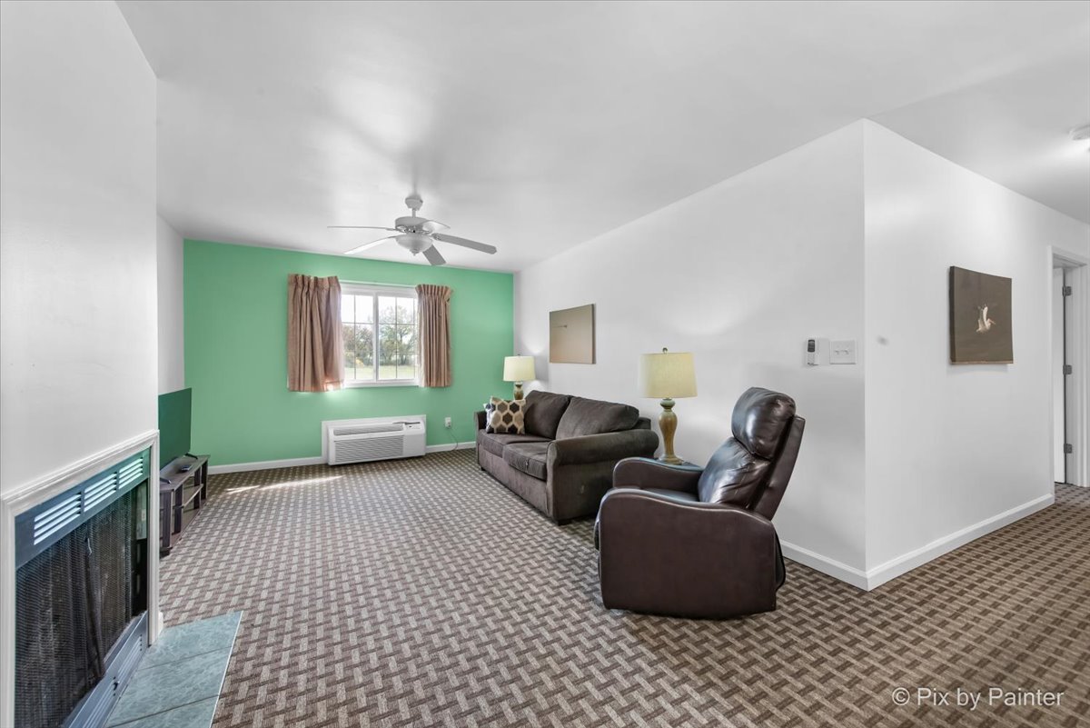 12486445 Property Photo 12