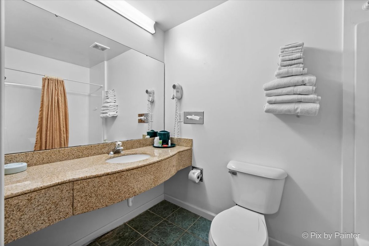 12486445 Property Photo 23