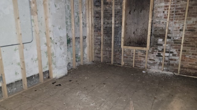 10734 S Langley Avenue Property Photo 7
