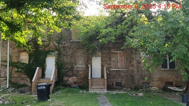 10734 S Langley Avenue Property Photo 12