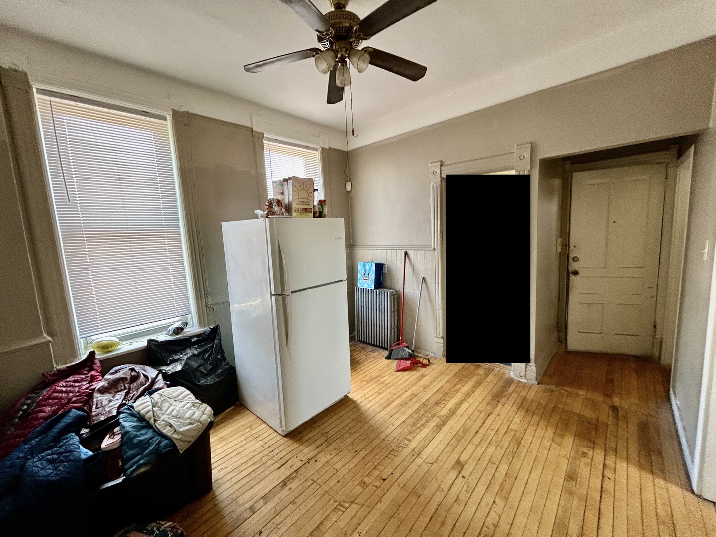 735 E 88th Street Property Photo 13