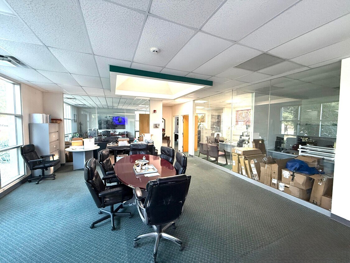 12486858 Property Photo 3