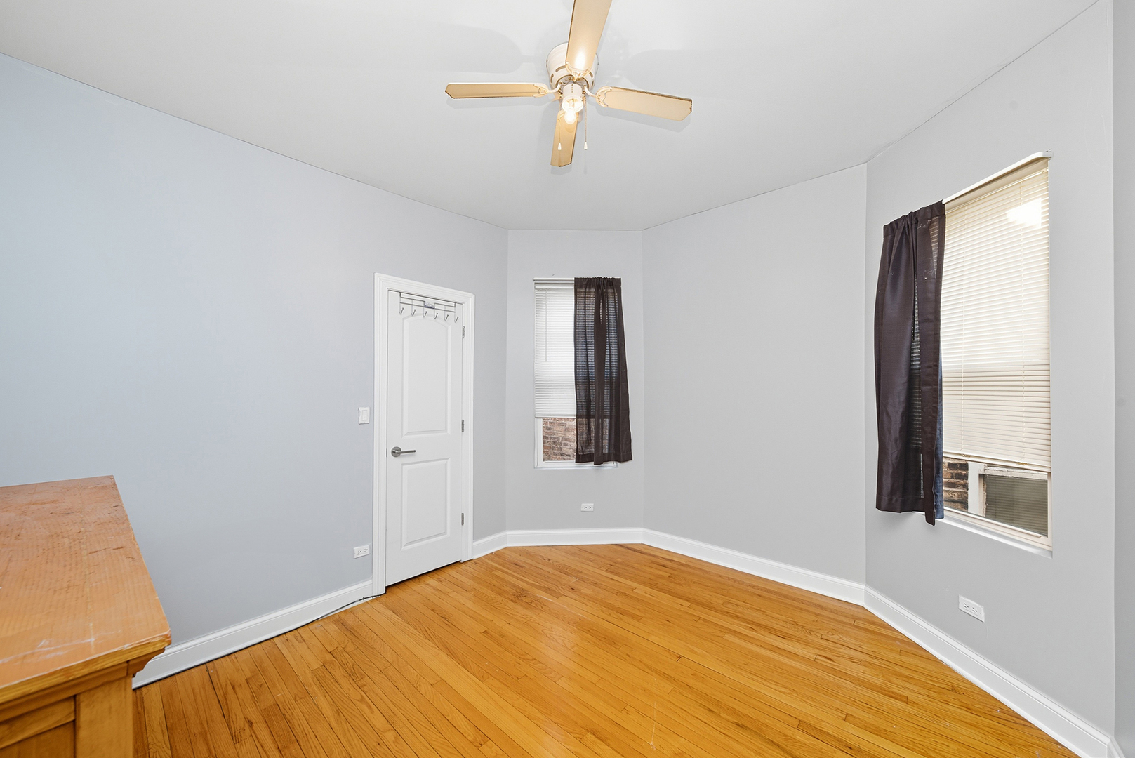 163 N Lockwood Avenue Property Photo 8