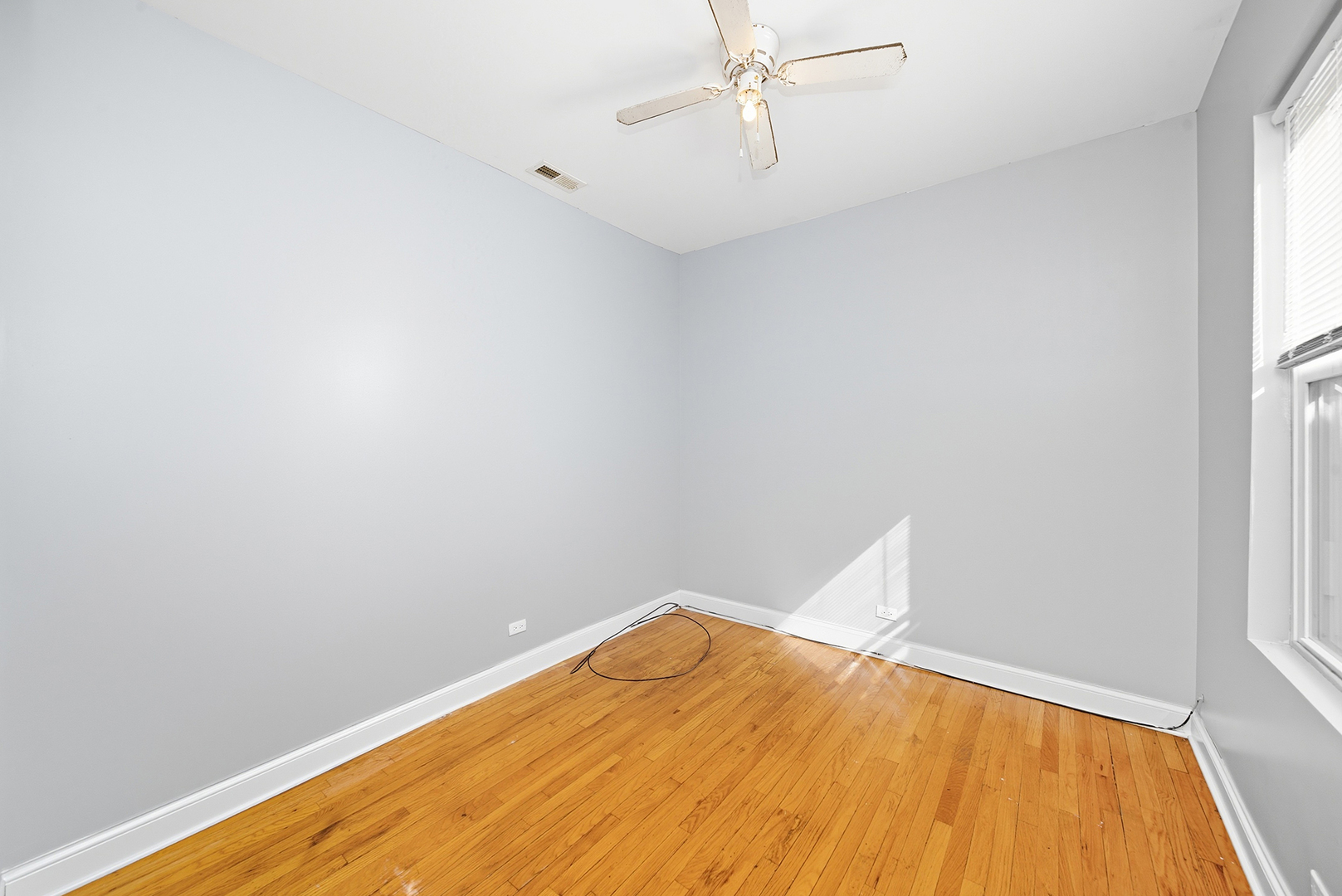 163 N Lockwood Avenue Property Photo 9