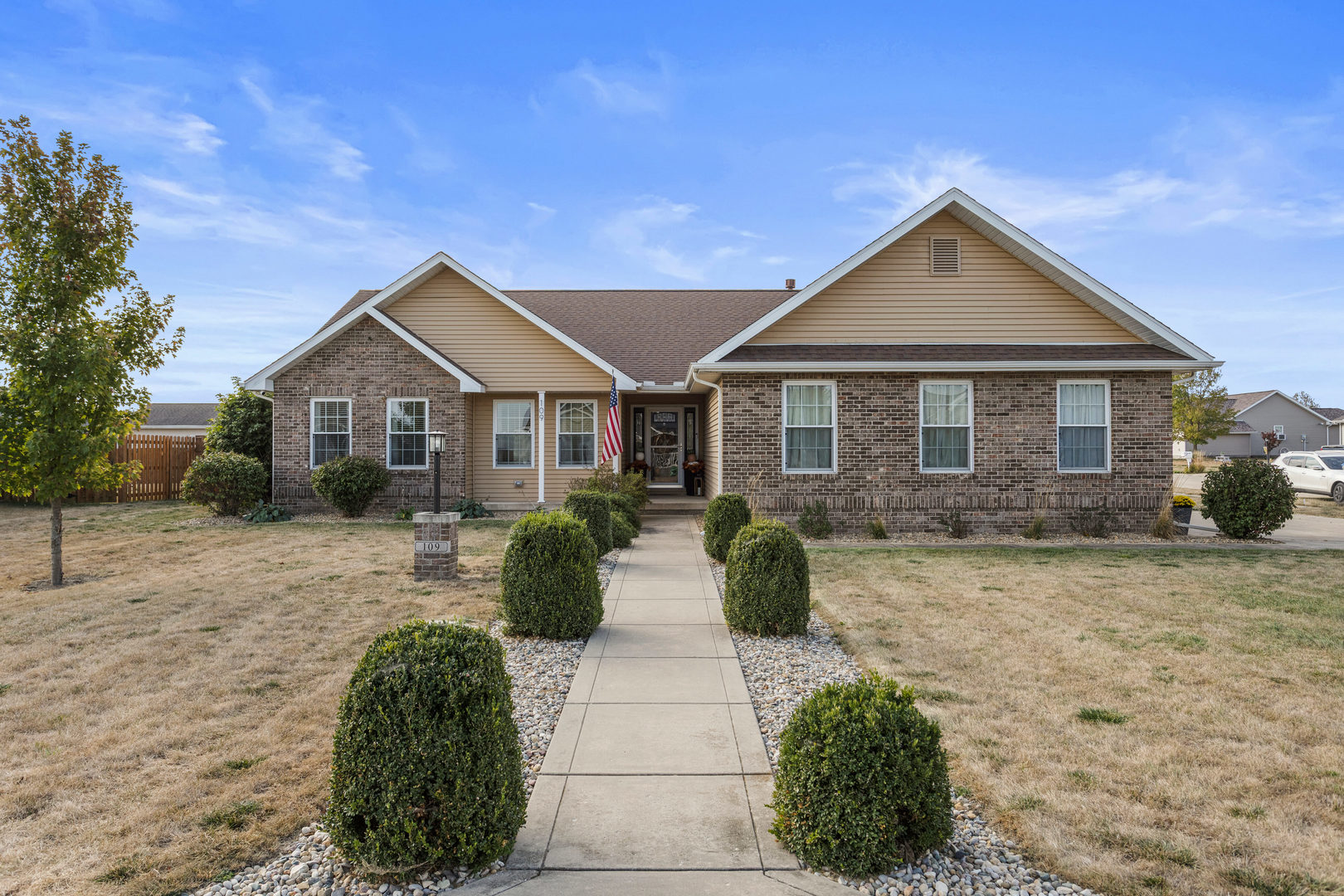 109 N Heritage Drive Property Photo 1