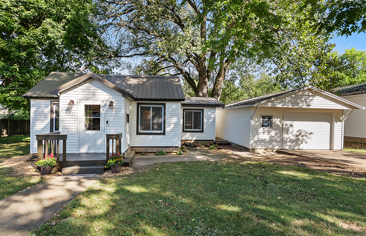 608 Douglas Street Property Photo 1