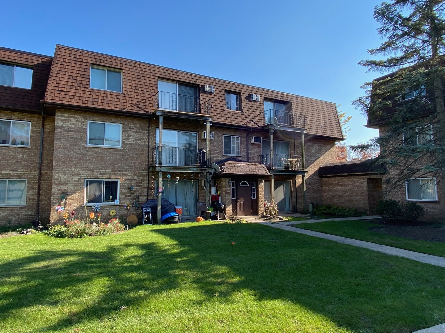 115 E Dundee Road 3n Property Photo 1
