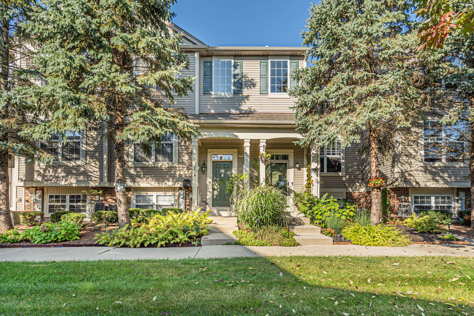 28794 W Pondview Drive Property Photo 1