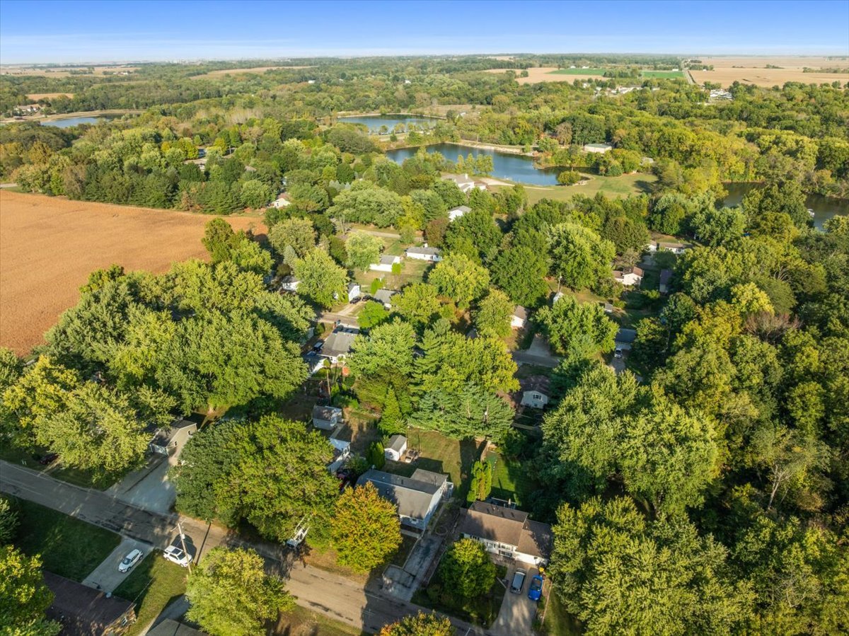 8095 N 2000 East Road Property Photo 5