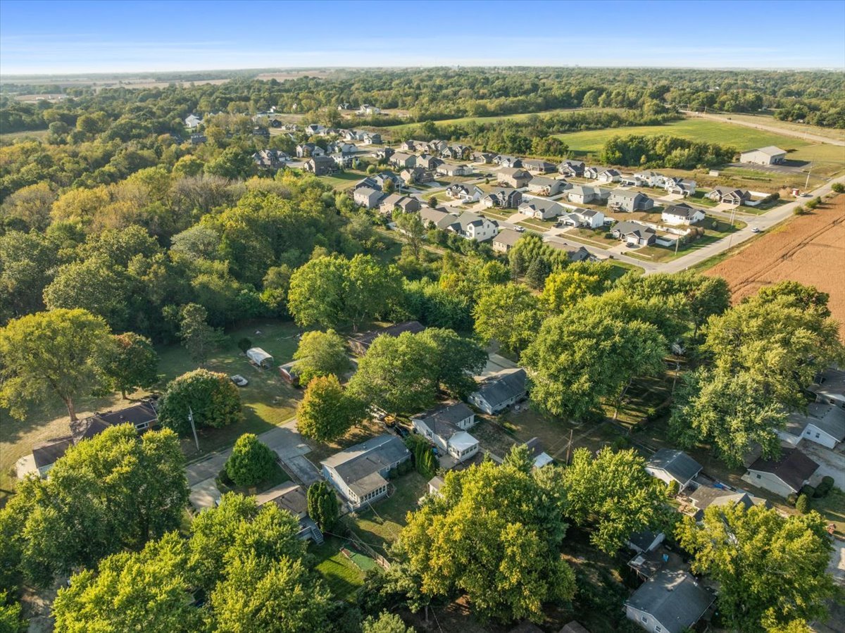 8095 N 2000 East Road Property Photo 7