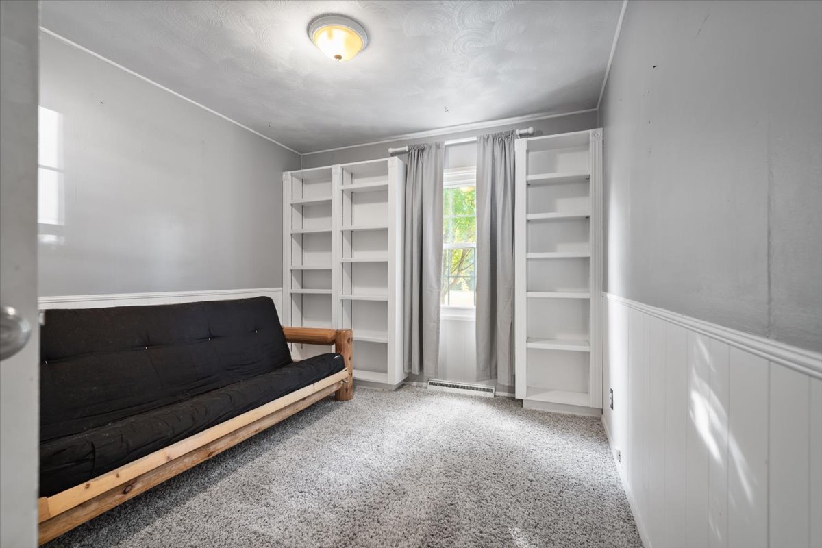 8095 N 2000 East Road Property Photo 19