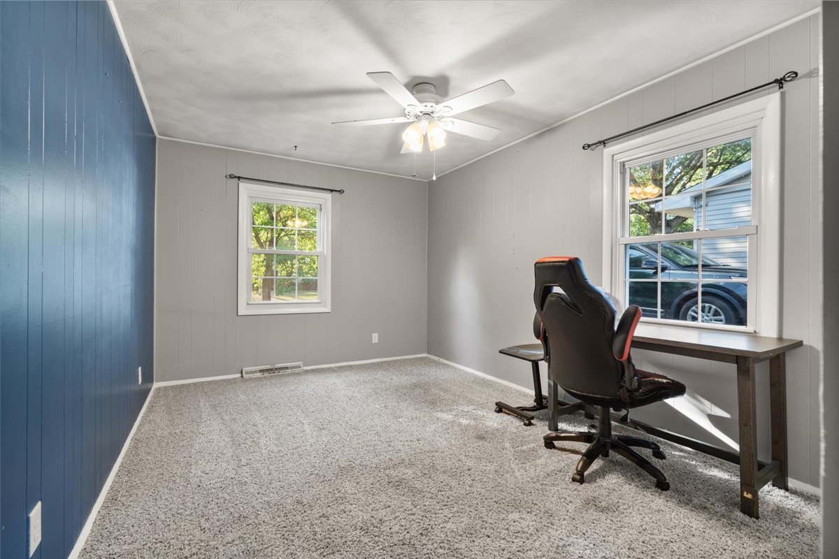 8095 N 2000 East Road Property Photo 20