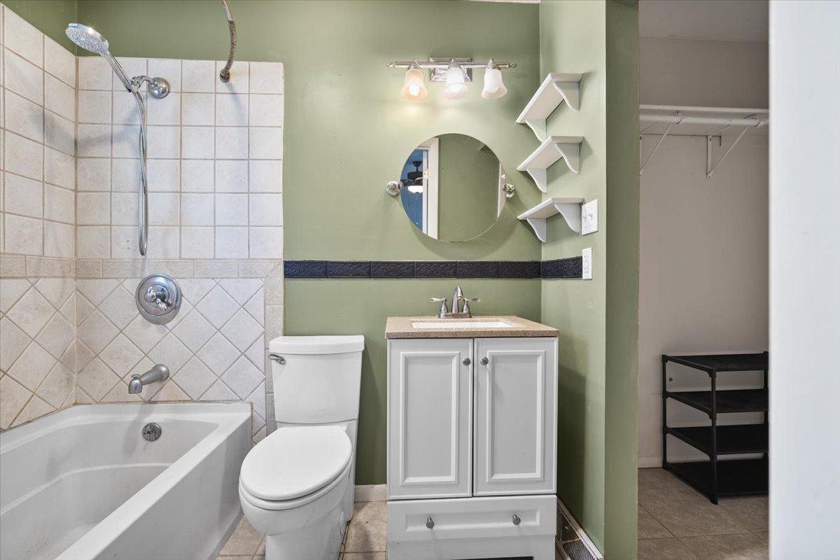 8095 N 2000 East Road Property Photo 22