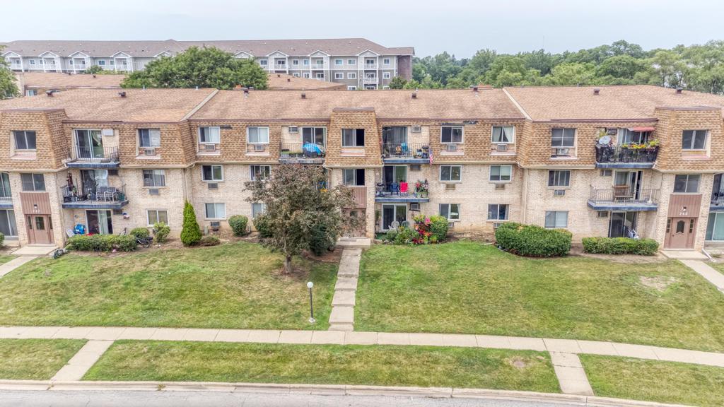 256 Shorewood Drive 2c Property Photo 1