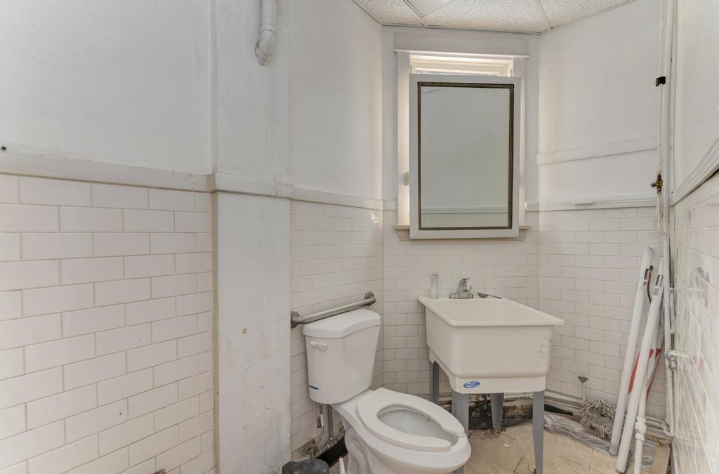 97 Harlem Avenue Property Photo 16