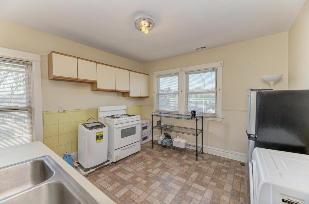 97 Harlem Avenue Property Photo 23