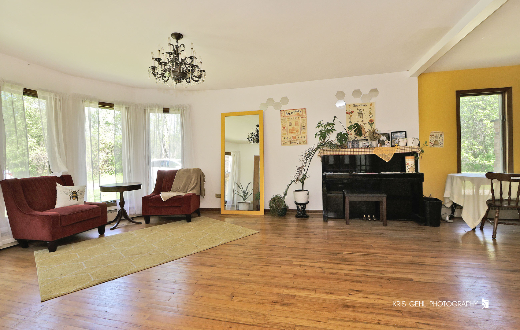 91 S Milwaukee Avenue Property Photo 5