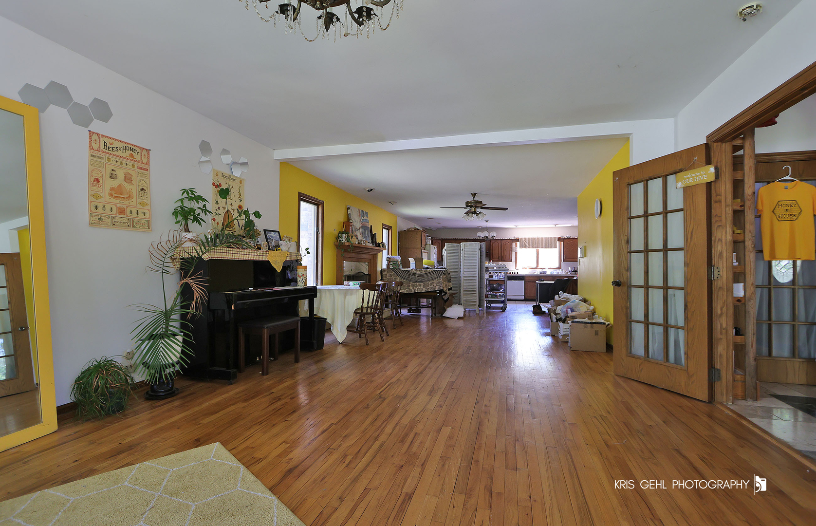 91 S Milwaukee Avenue Property Photo 6