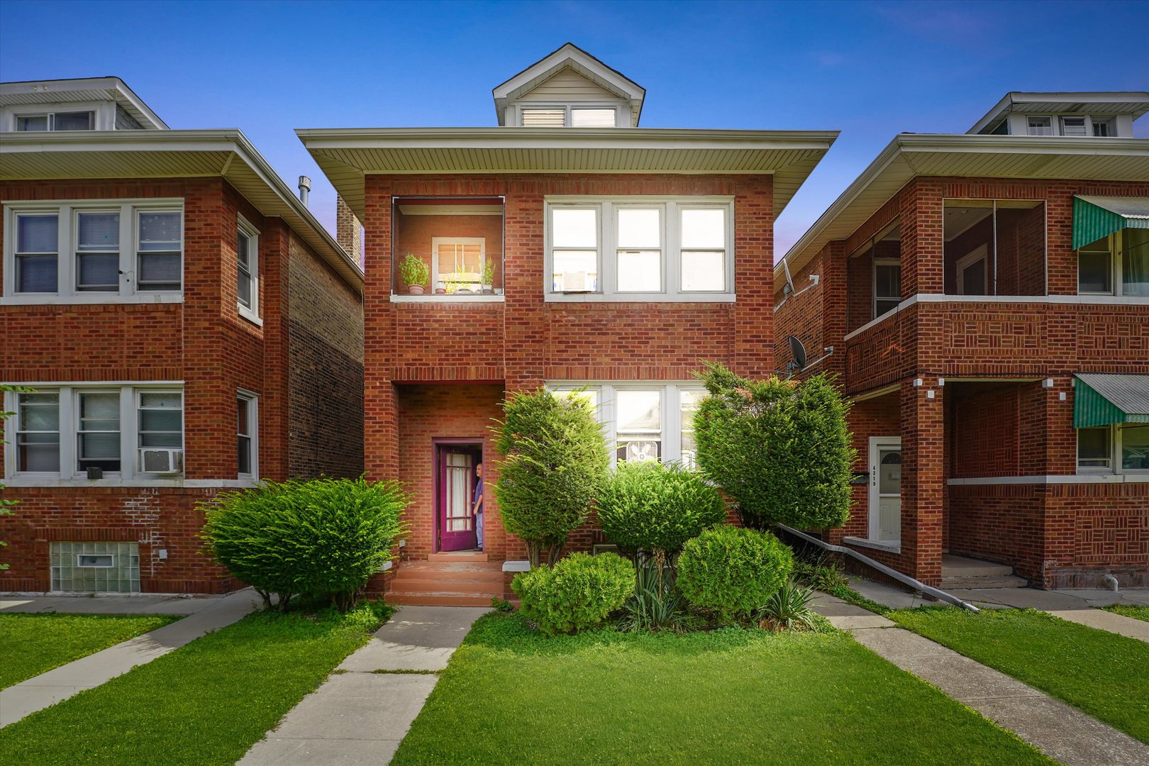 4317 S Sawyer Avenue Property Photo 1