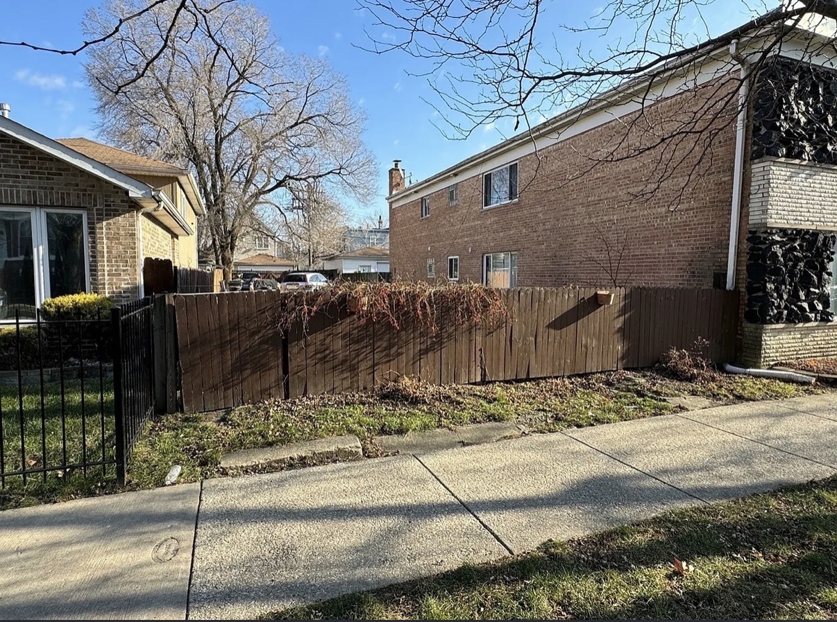 1417 S 49th Court Property Photo 1