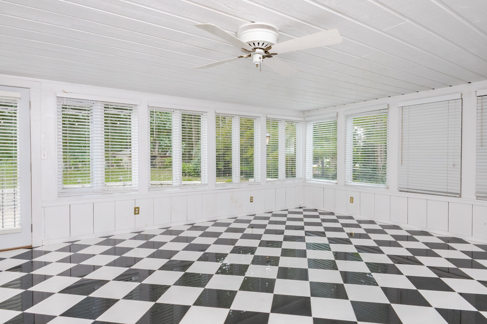 2001 Cloud Street Property Photo 39