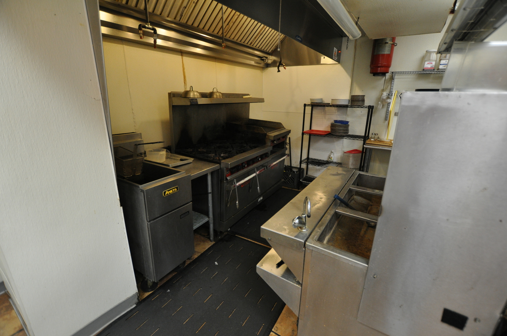 104 W Railroad Street Property Photo 10